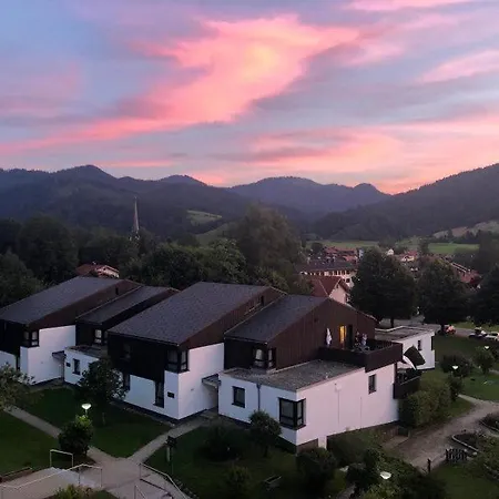 Appartamento Maurers Schlierseetraum 1 Hochwertige Erdgeschosswohnung Mit Allen Raffinessen Erfreut Sich Auch Urlauber Idealerweise Fuer Paar Mit Kindern Geeignet Und Vierbeiner Dank Des Tollen Zauns Auf Der Terrasse Stylisch Und Edel Von Der Ausstattung Mit 64 Q
