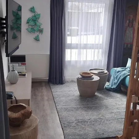 Maurers Schlierseetraum 1 Hochwertige Erdgeschosswohnung Mit Allen Raffinessen Erfreut Sich Auch Urlauber Idealerweise Fuer Paar Mit Kindern Geeignet Und Vierbeiner Dank Des Tollen Zauns Auf Der Terrasse Stylisch Und Edel Von Der Ausstattung Mit 64 Q * Schliersee