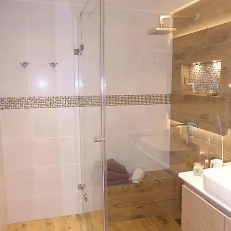 Apartment Maurers Schlierseetraum: Stylish Ground Floor With Enclosed Terrace
