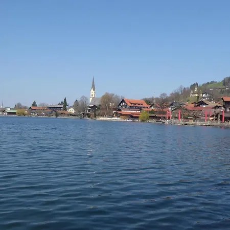Maurers Schlierseetraum: Stylish Ground Floor With Enclosed Terrace Apartment Schliersee